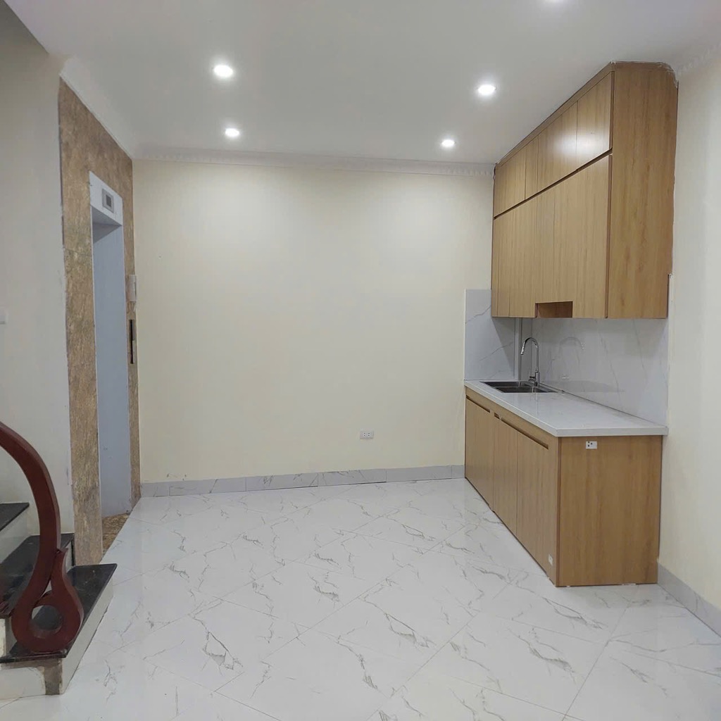 BÁN NHÀ RIÊNG - CỔ NHUẾ - GẦN ĐẠI HỌC MỎ ĐỊA CHẤT - 2 THOÁNG – NGÕ THÔNG, Ô TÔ ĐỖ CỬA.